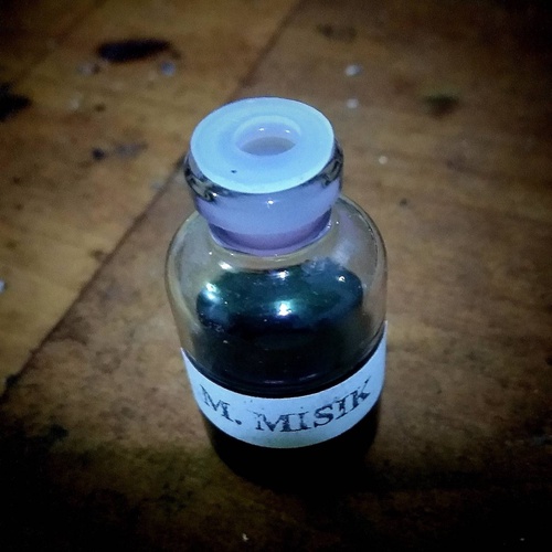{item.media}